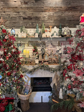 Load image into Gallery viewer, Soft Frosted Fir Garland
